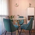 Bright - & Business Sofie