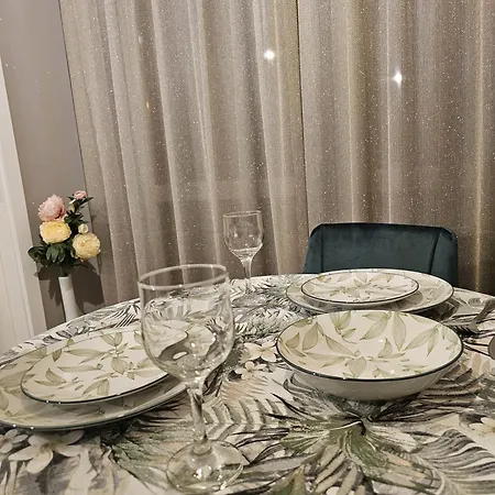 Bright - & Business Апартамент