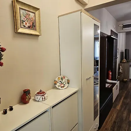 Апартамент Bright - & Business