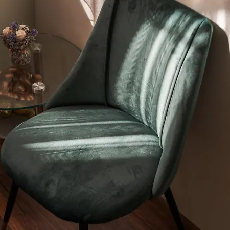 Апартамент Bright - & Business *