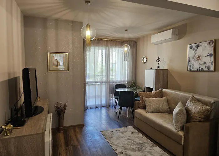 Διαμέρισμα Bright - & Business