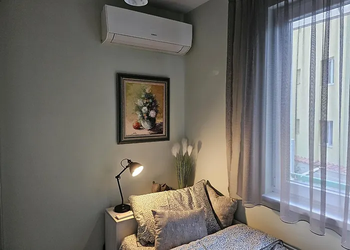 Διαμέρισμα Bright - & Business *