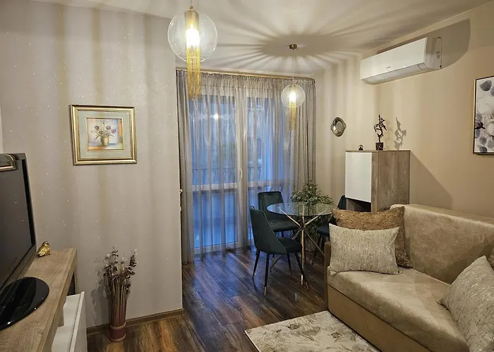 Διαμέρισμα Bright - & Business