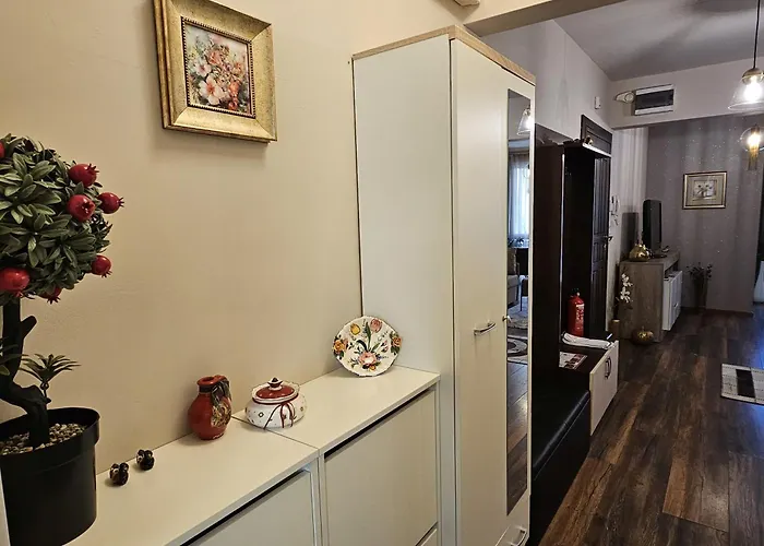 Διαμέρισμα Bright - & Business